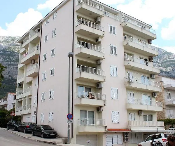 By The Sea - 6880 * Makarska